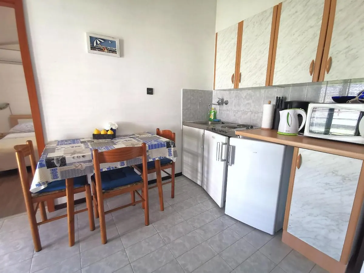 Apartmani Andrea 풀라 아파트