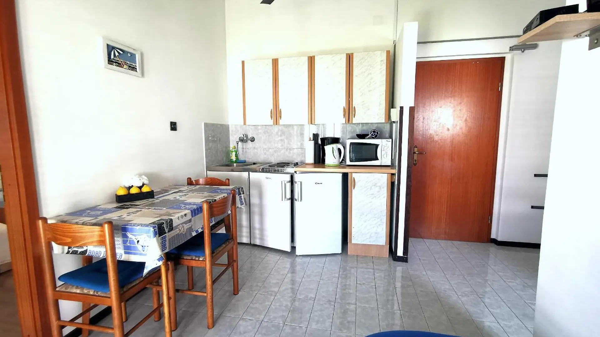 아파트 Apartmani Andrea 풀라